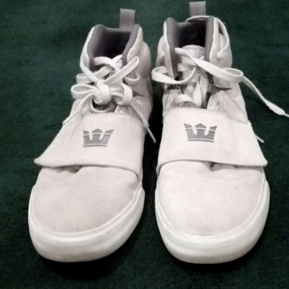Supras